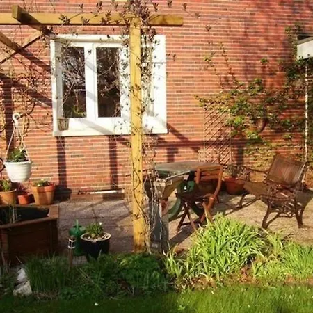 Feriehus In Mit Grossem Garten *